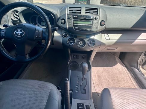 Used 2009 Toyota RAV4 Limited image 11