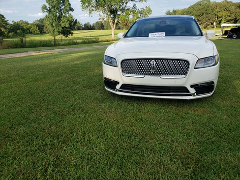 Used 2017 Lincoln Continental Reserve w/ Climate Package image 7