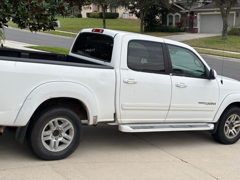 Used 2004 Toyota Tundra Limited image 1