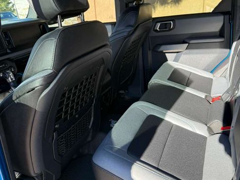 Used 2023 Ford Bronco Black Diamond w/ Sasquatch Package image 11