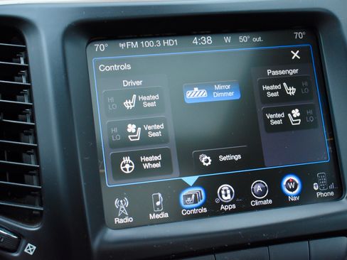 Used 2014 Jeep Cherokee Limited w/ Luxury Group image 18