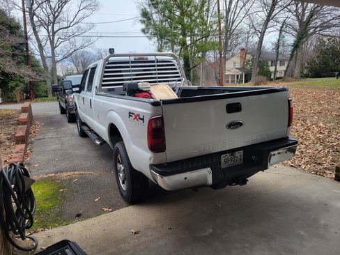 Used 2011 Ford F350 XLT w/ XLT Interior Pkg image 13