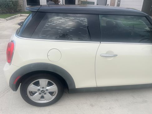 Used 2015 MINI Cooper 2-Door Hardtop image 6