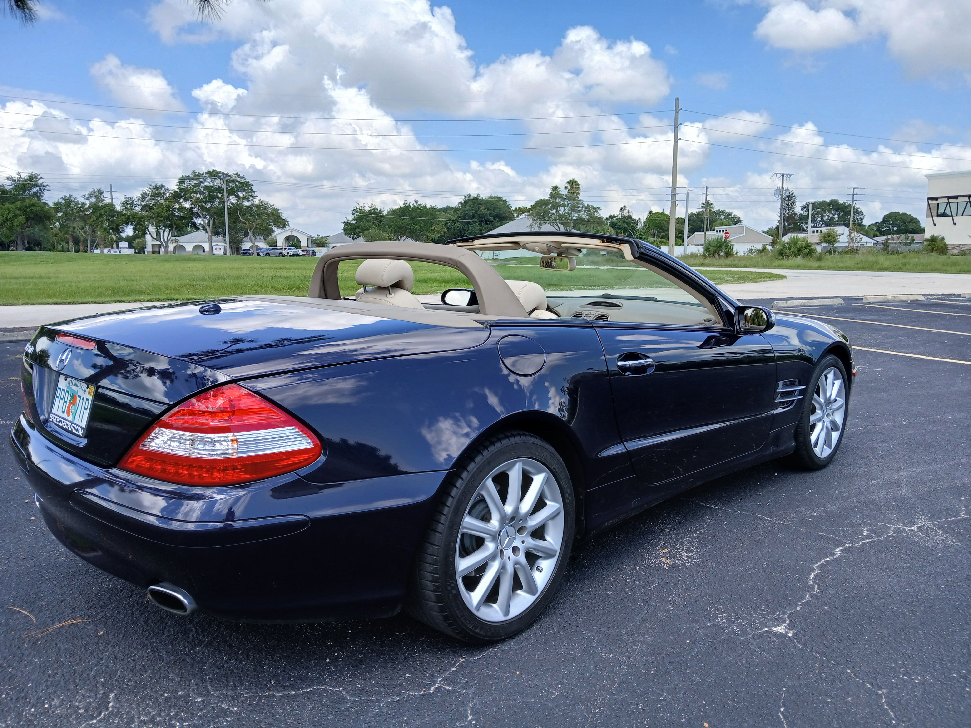 Used 2007 Mercedes-Benz SL 550 w/ Premium Pkg I image 10