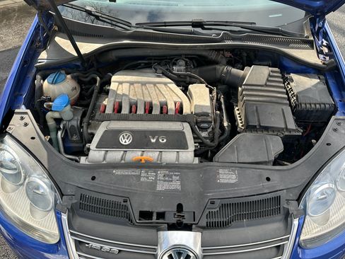 Used 2008 Volkswagen R32 image 24