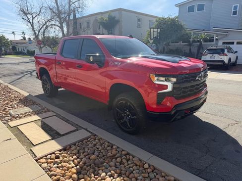 Used 2023 Chevrolet Silverado 1500 LT Trail Boss w/ Convenience Package II image 5
