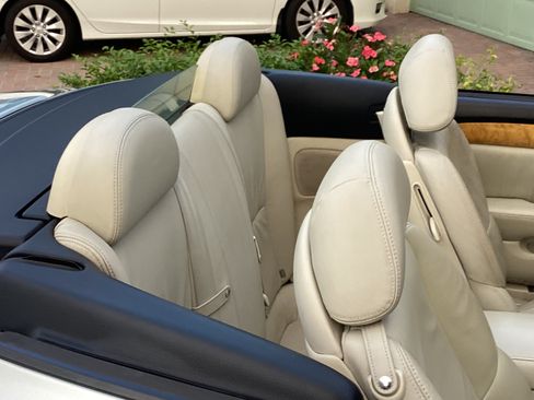 Used 2002 Lexus SC 430 Convertible image 11