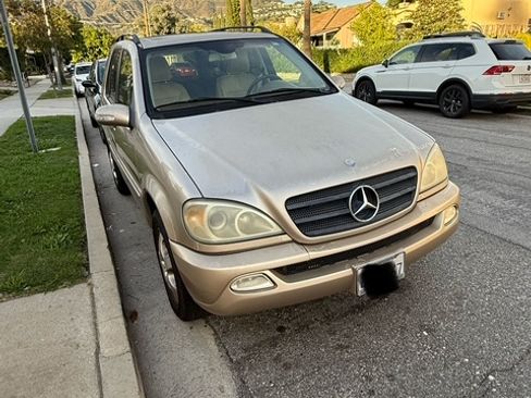 Used 2002 Mercedes-Benz ML 320 4MATIC image 12