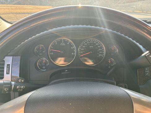 Used 2008 GMC Yukon XL Denali image 14