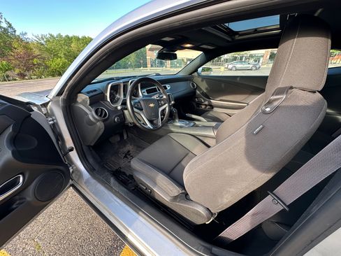 Used 2014 Chevrolet Camaro LT RWD image 11