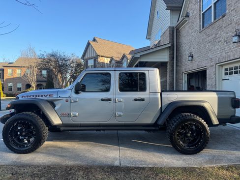 Used 2021 Jeep Gladiator Mojave image 4