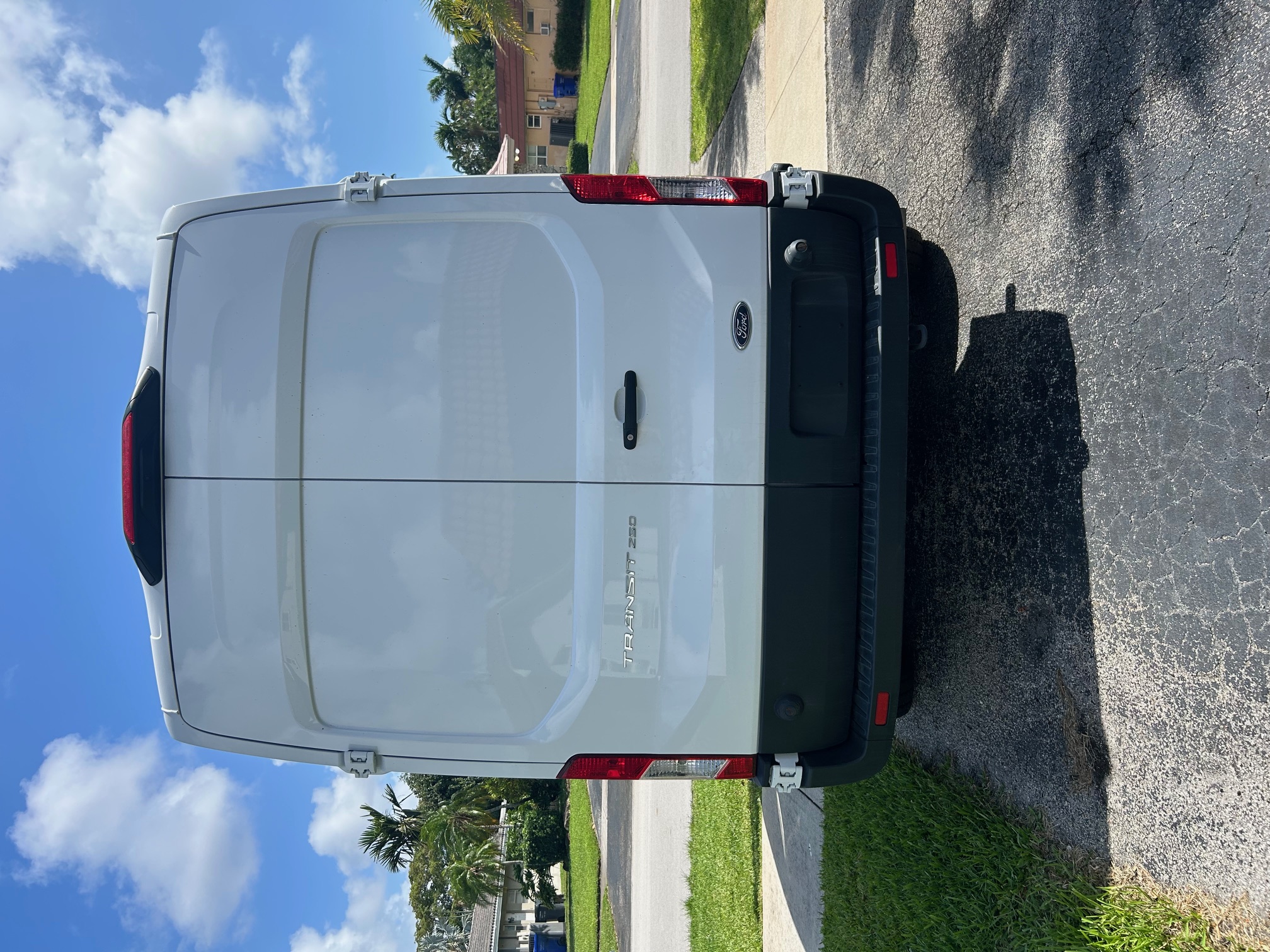 Used 2025 Ford Transit 250 148 High Roof RWD image 5
