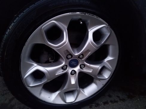 Used 2013 Ford Escape Titanium w/ Class II Trailer Tow Pkg image 6