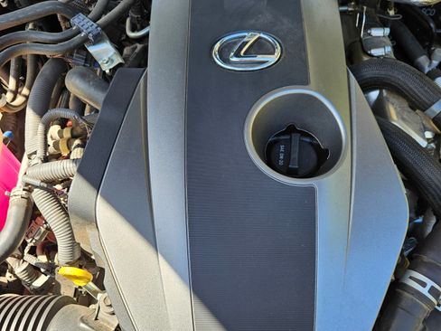 Used 2017 Lexus IS 200t F Sport image 12