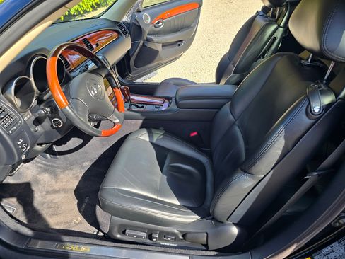 Used 2002 Lexus SC 430 Convertible image 26