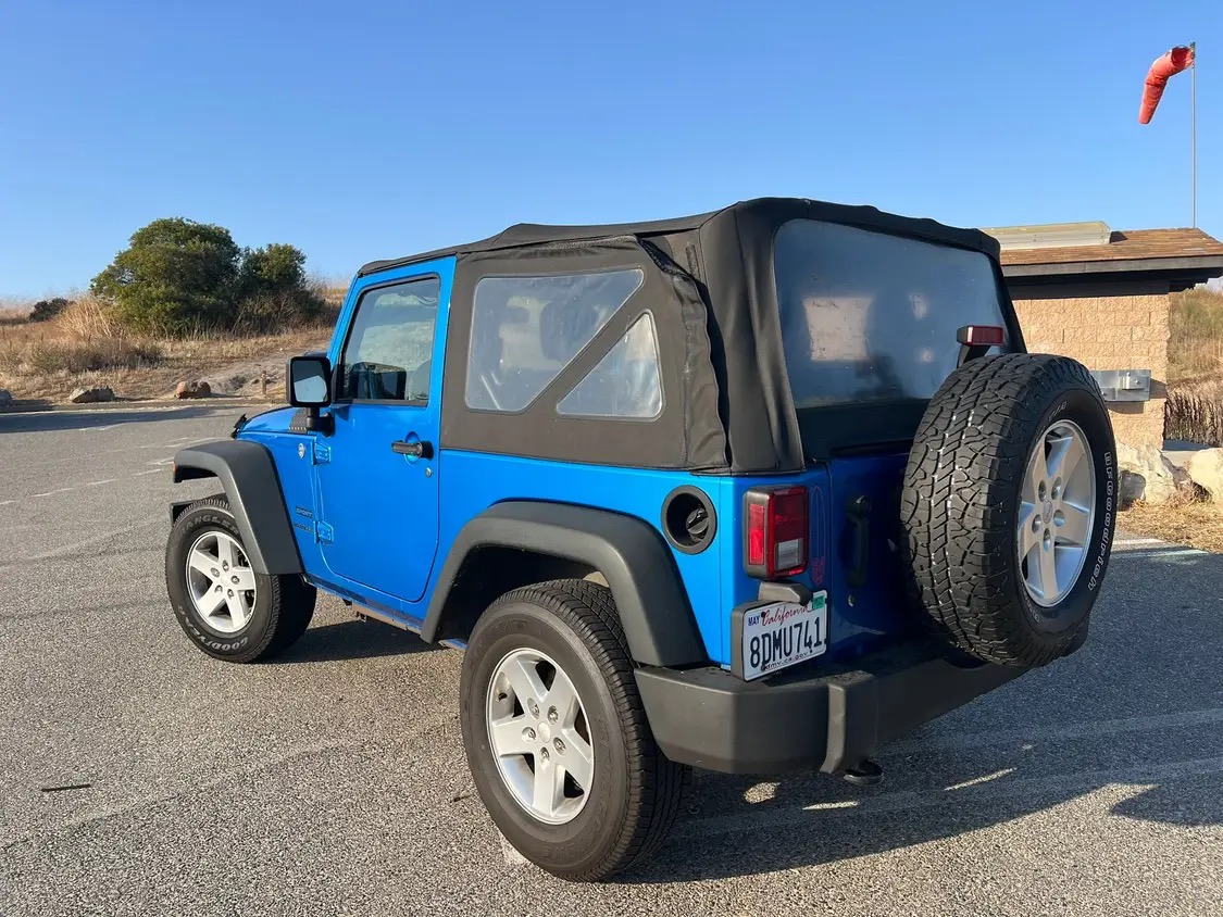 Used 2015 Jeep Wrangler Sport w/ Quick Order Package 24S AWD/4WD image 5