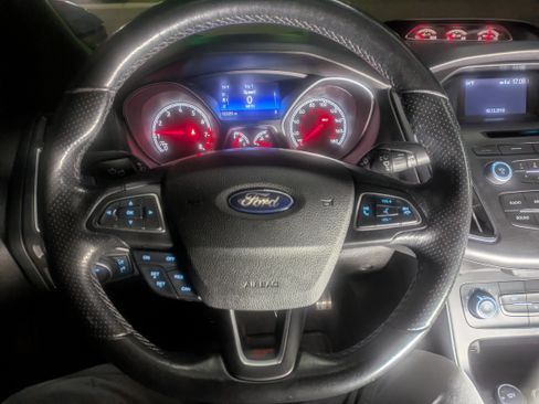 Used 2016 Ford Focus ST image 9