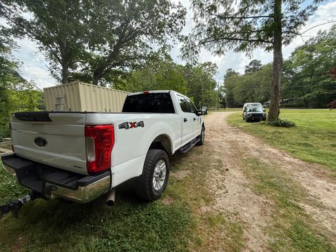 Used 2019 Ford F250 XLT image 6