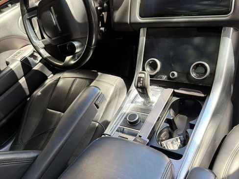 Used 2020 Land Rover Range Rover Sport HSE image 8