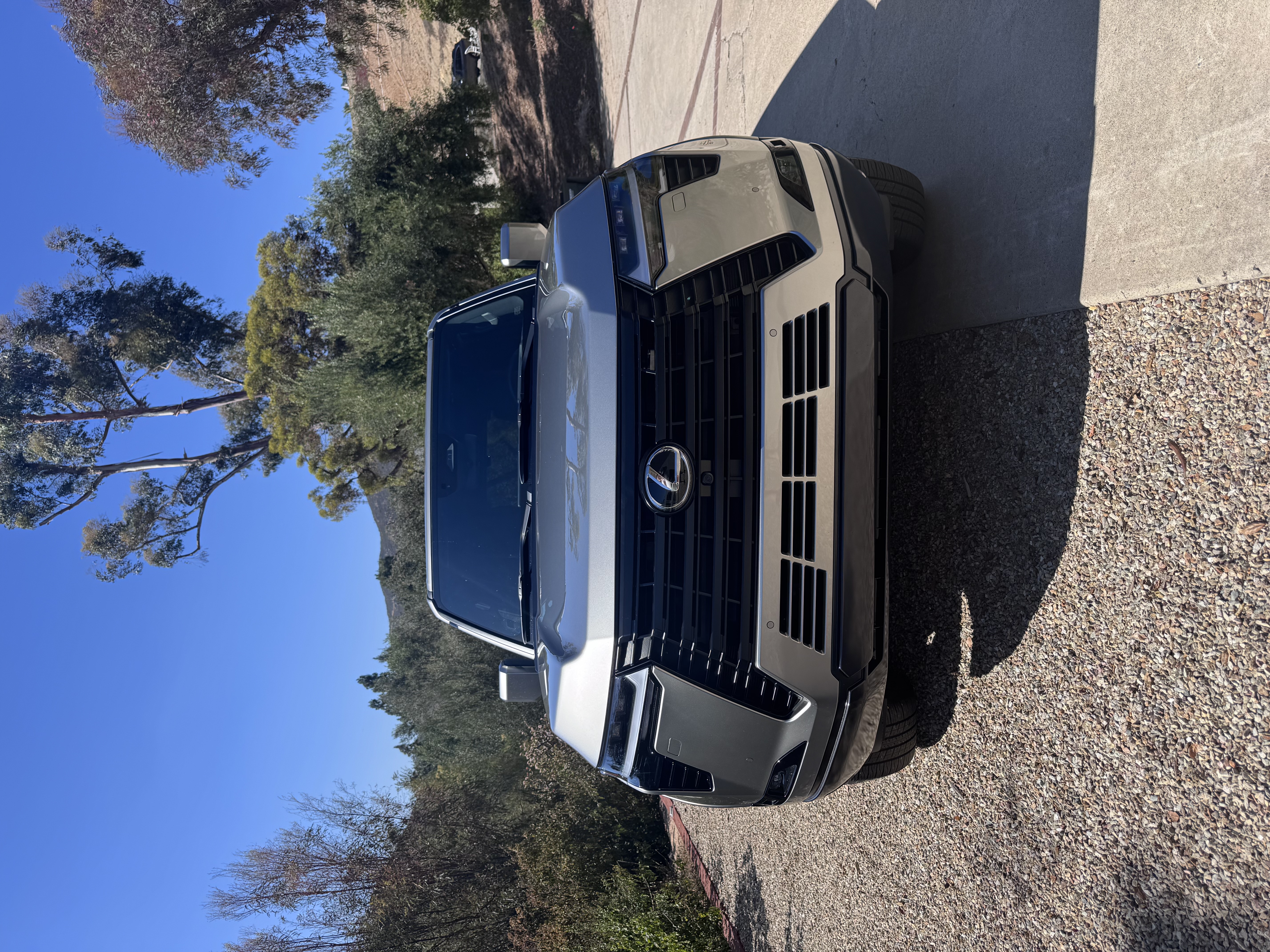 Used 2025 Lexus GX 550 w/ Cold Area Package AWD/4WD image 2