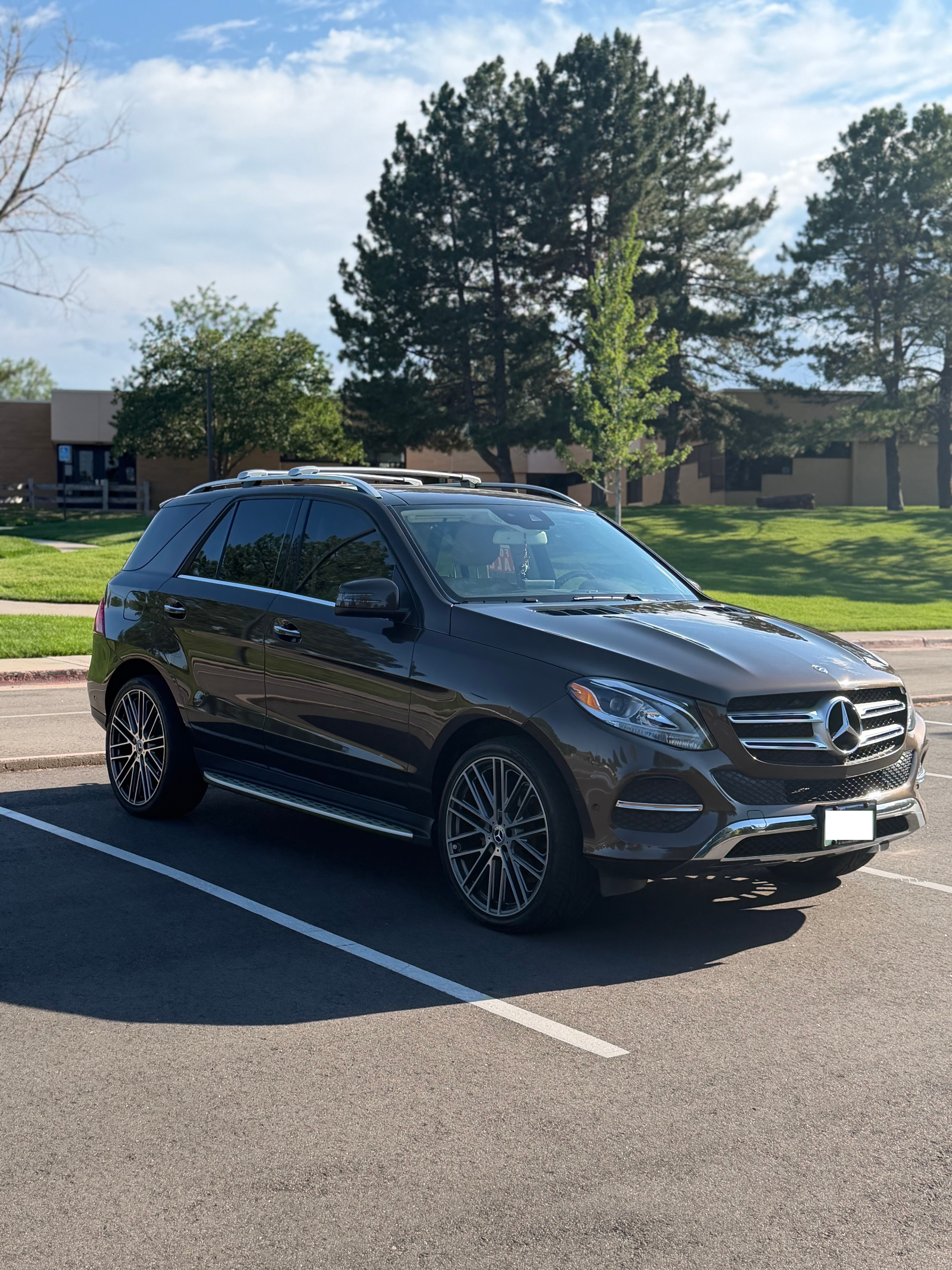 Used 2018 Mercedes-Benz GLE 350 4MATIC image 2