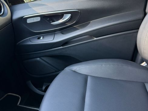 Used 2022 Mercedes-Benz Metris image 20