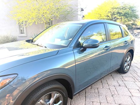 Used 2026 Honda HR-V LX image 2