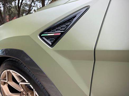 Used 2024 Lamborghini Urus Performante image 14