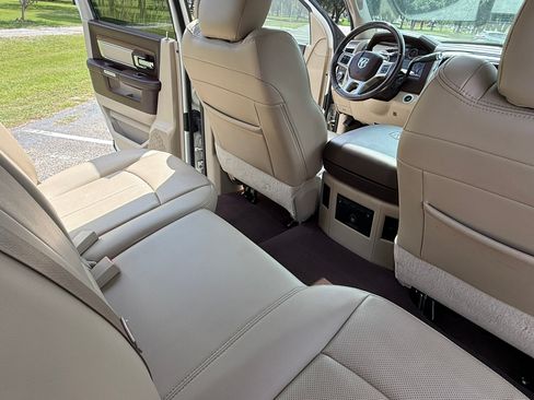 Used 2018 RAM 3500 Laramie AWD/4WD image 18