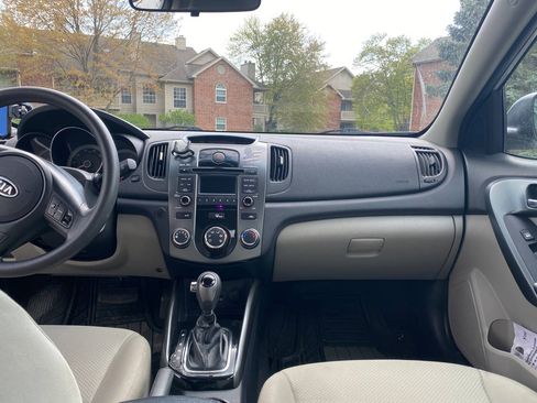 Used 2013 Kia Forte EX image 10