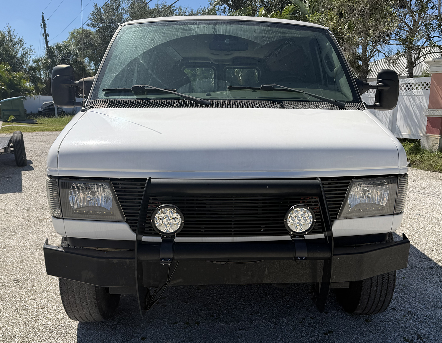 Used 2005 Ford E-350 and Econoline 350 Super Duty RWD image 6