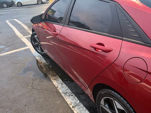 Used 2023 Hyundai Elantra SEL w/ Convenience Package image 5