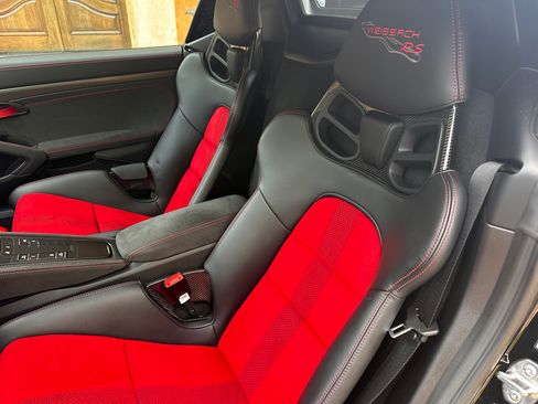 Used 2025 Porsche 718 Boxster Spyder RS RWD image 19