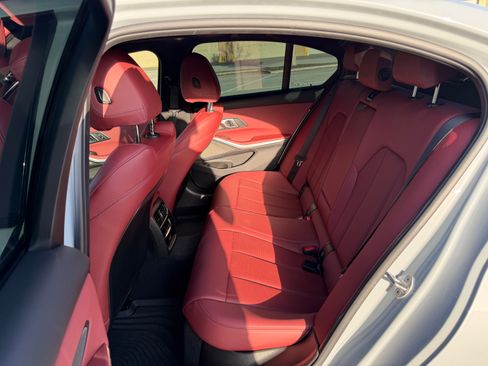 Used 2025 BMW M340i xDrive M340i xDrive Sedan 4D w/ Premium Package image 9