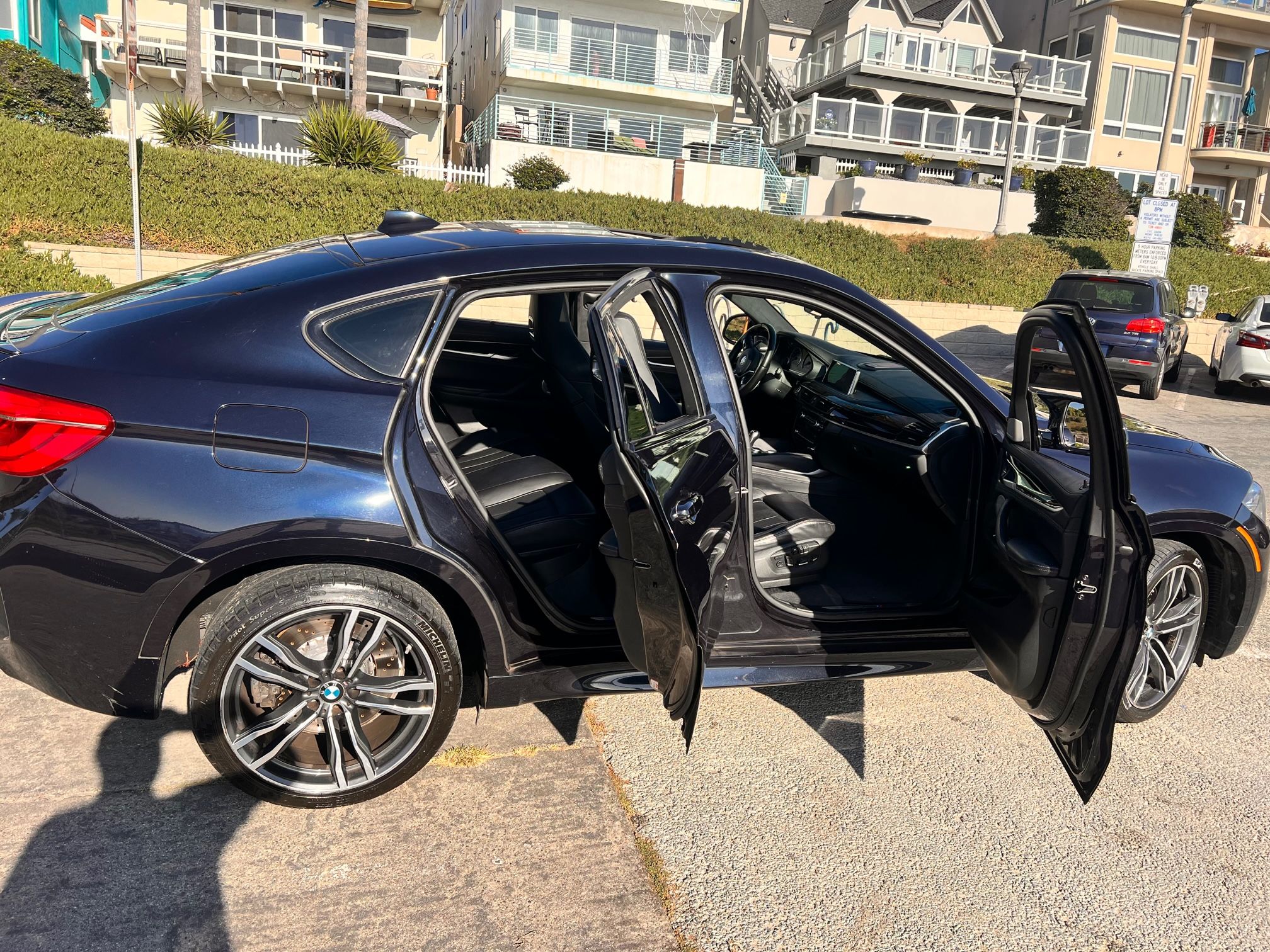 Used 2017 BMW X6 M AWD/4WD image 8