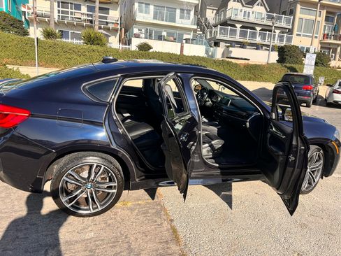 Used 2017 BMW X6 M image 8