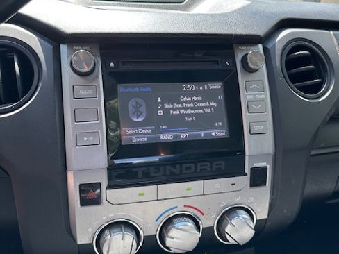 Used 2016 Toyota Tundra SR image 15