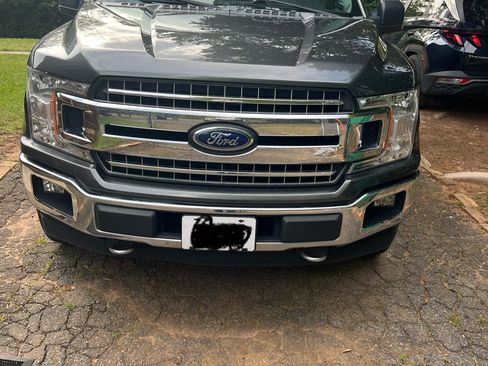 Used 2018 Ford F150 XLT w/ Equipment Group 302A Luxury image 4