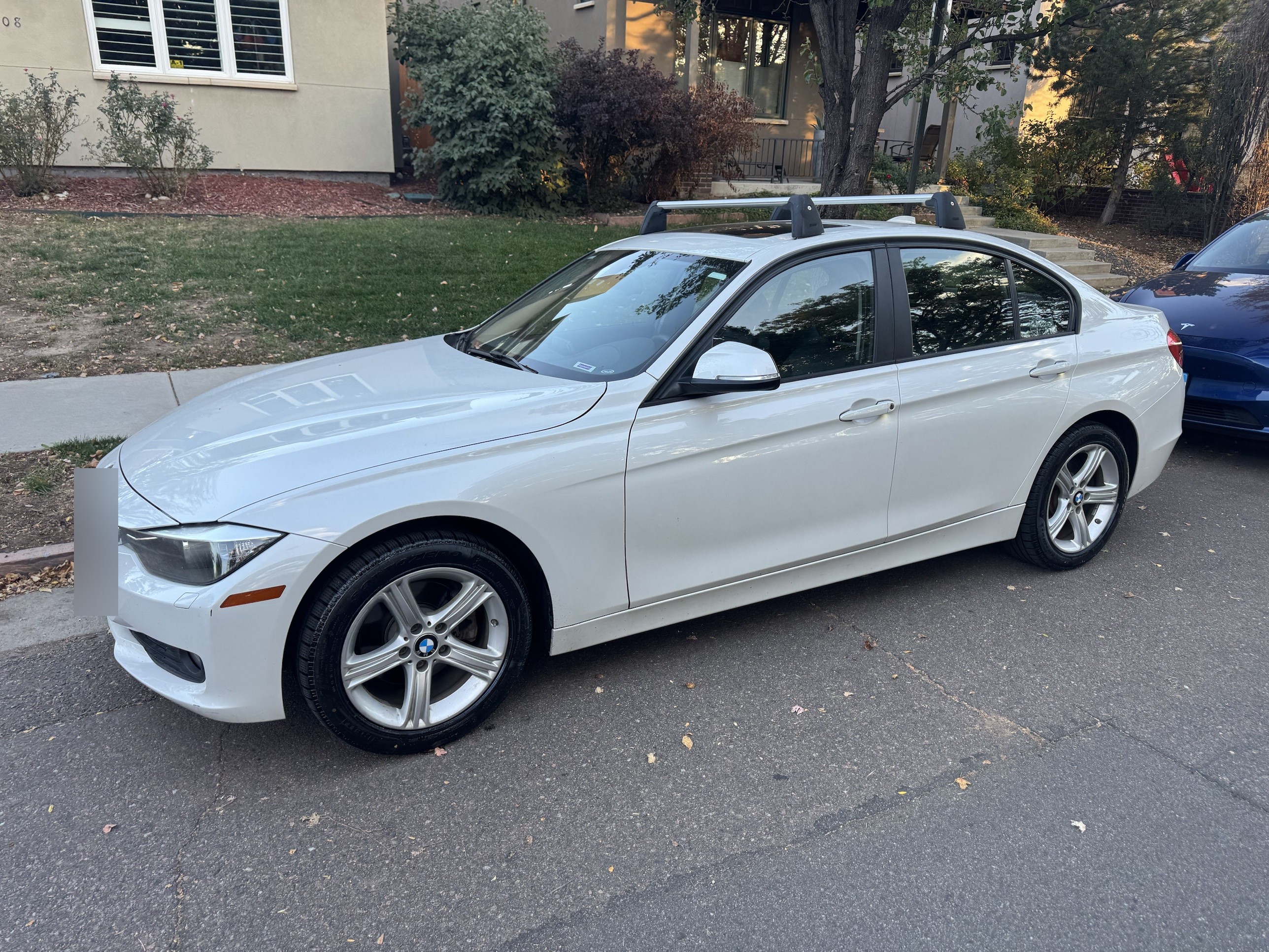 Used 2013 BMW 328i xDrive Sedan AWD/4WD image 1
