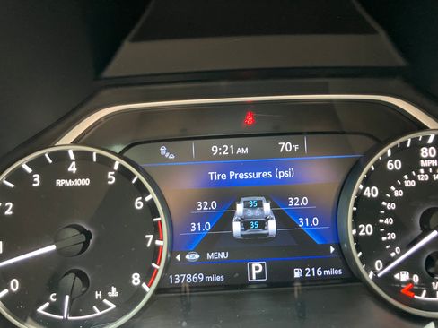 Used 2017 Nissan Murano Platinum w/ Platinum Technology Package AWD/4WD image 4