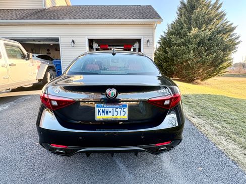 Used 2018 Alfa Romeo Giulia Ti Sport w/ Quick Order Package 22S Sport image 6