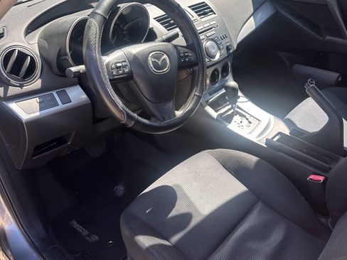 Used 2010 MAZDA MAZDA3 i Touring image 6