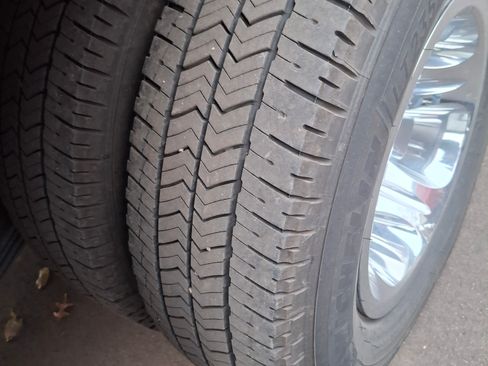 Used 2023 GMC Sierra 3500 SLE w/ SLE Convenience Package image 6