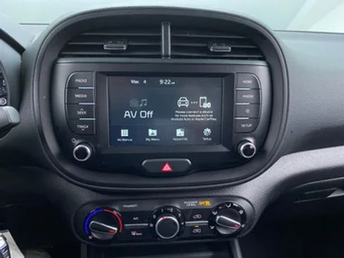 Used 2020 Kia Soul S image 13