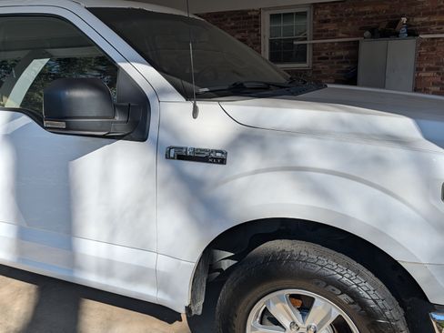 Used 2015 Ford F150 XLT w/ Equipment Group 301A Mid image 5