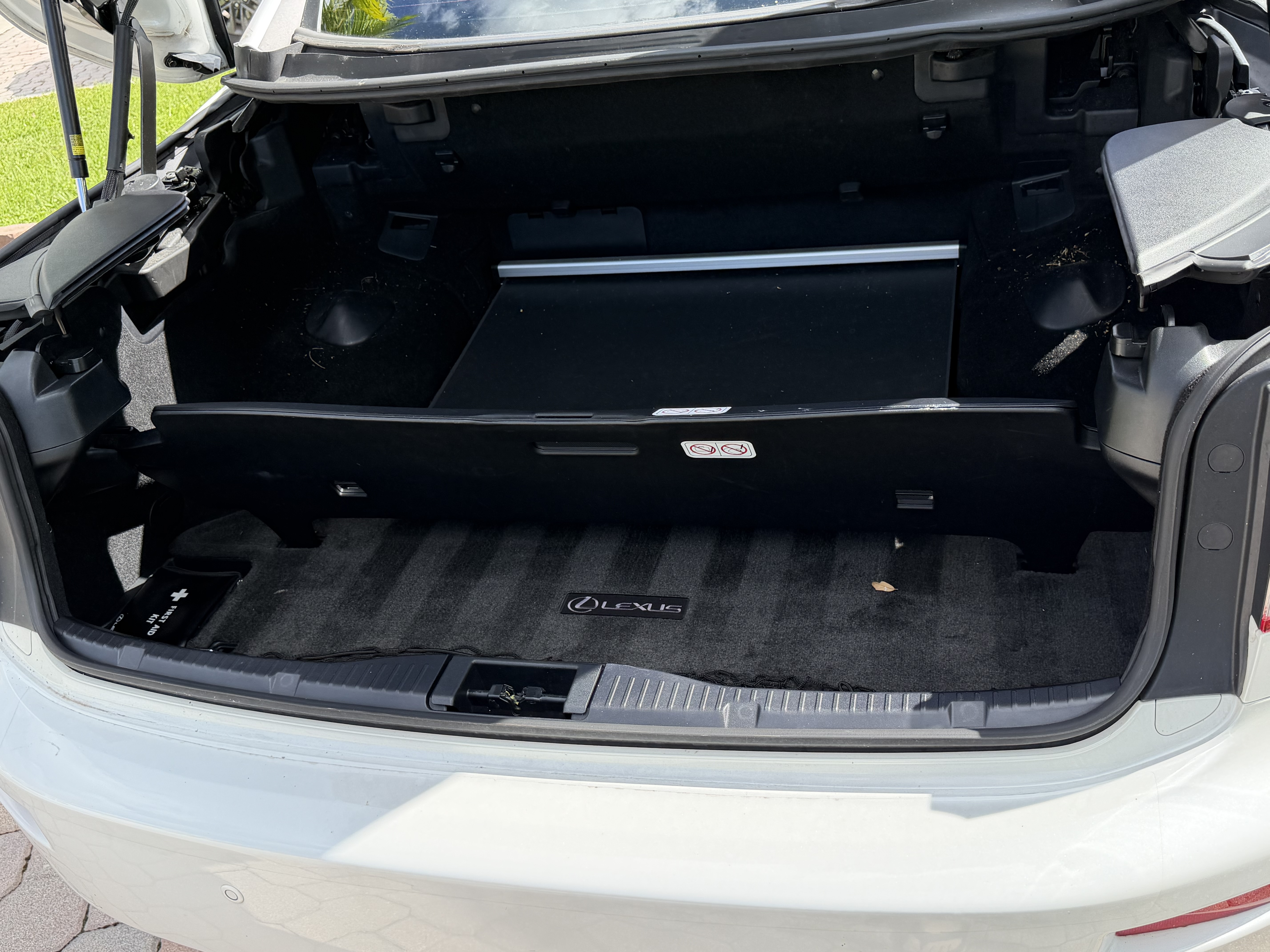 Used 2012 Lexus IS 250C w/ Luxury Pkg RWD image 8