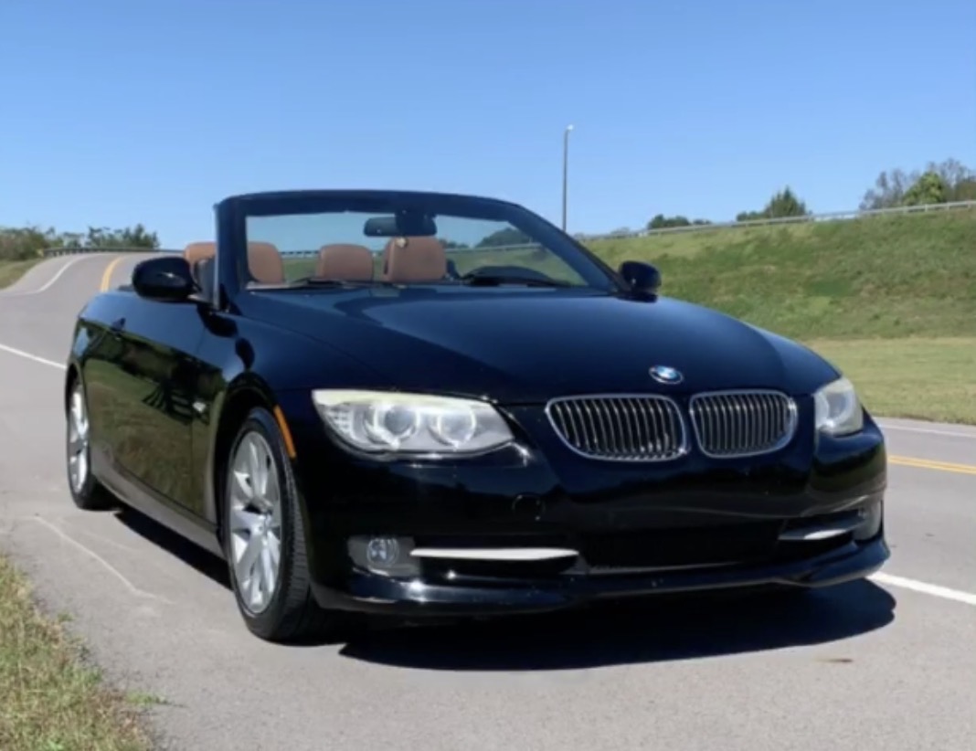 Used 2011 BMW 328i Convertible RWD image 1