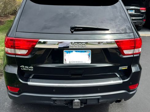 Used 2013 Jeep Grand Cherokee Limited image 9