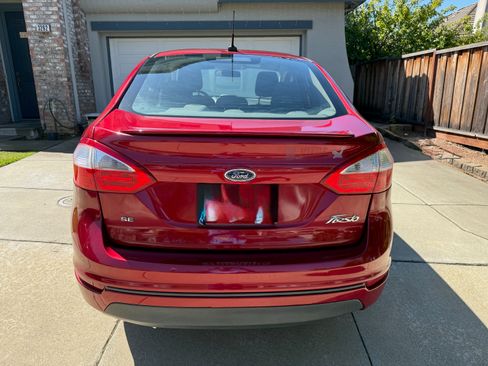 Used 2016 Ford Fiesta SE w/ Equipment Group 201A FWD image 5