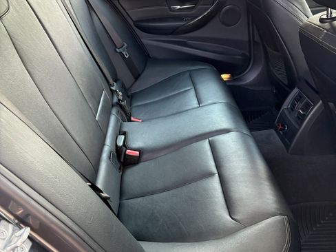Used 2018 BMW 330i Sedan RWD image 11
